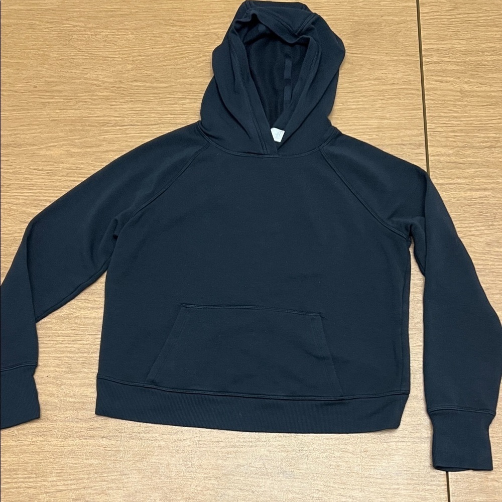 Athleta Girl Black hooded pullover size 8-10